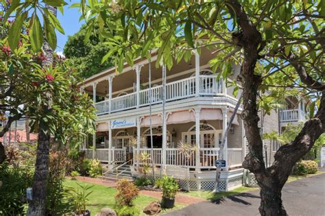 Plantation inn maui - Aug 9, 2023 · The Best Western Pioneer Inn, built in 1901 by George Alan Freeland, is one of nine buildings that constitute the Lahaina Historic District. The 34-room hotel was located at 658 Wharf St. It ... 
